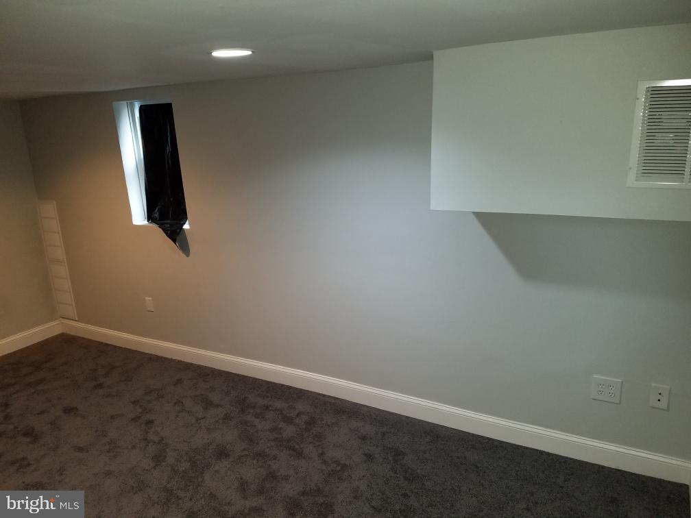 909 Stamford Road Baltimore, MD 21229 - Photo 34 of 43 Gallery Image 34