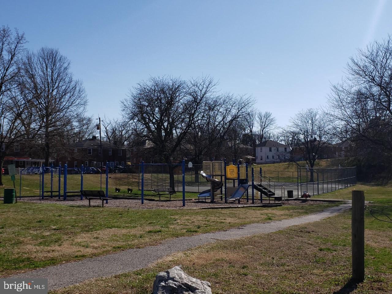 909 Stamford Road Baltimore, MD 21229 - Photo 41 of 43 Gallery Image 41