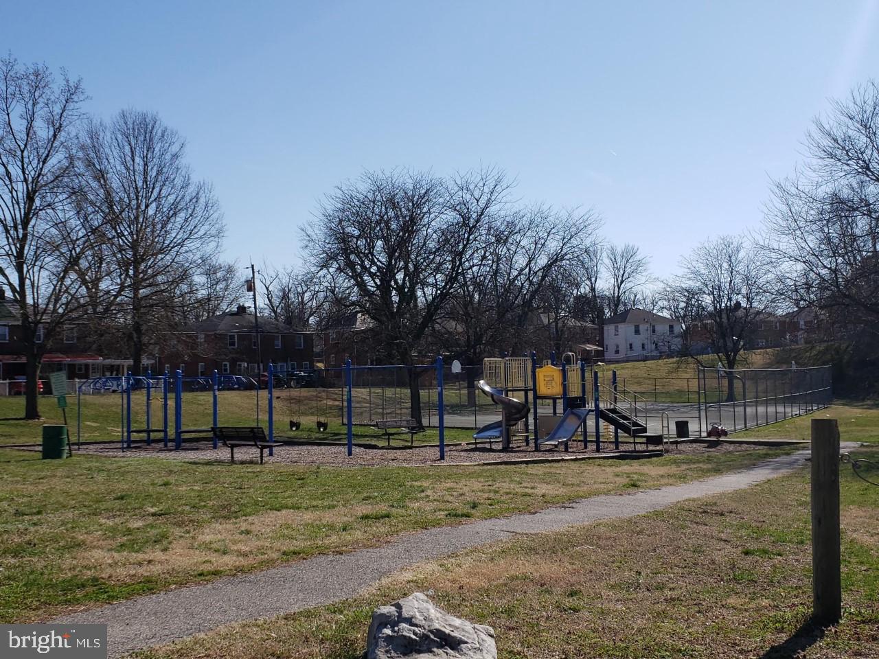 909 Stamford Road Baltimore, MD 21229 - Photo 42 of 43 Gallery Image 42