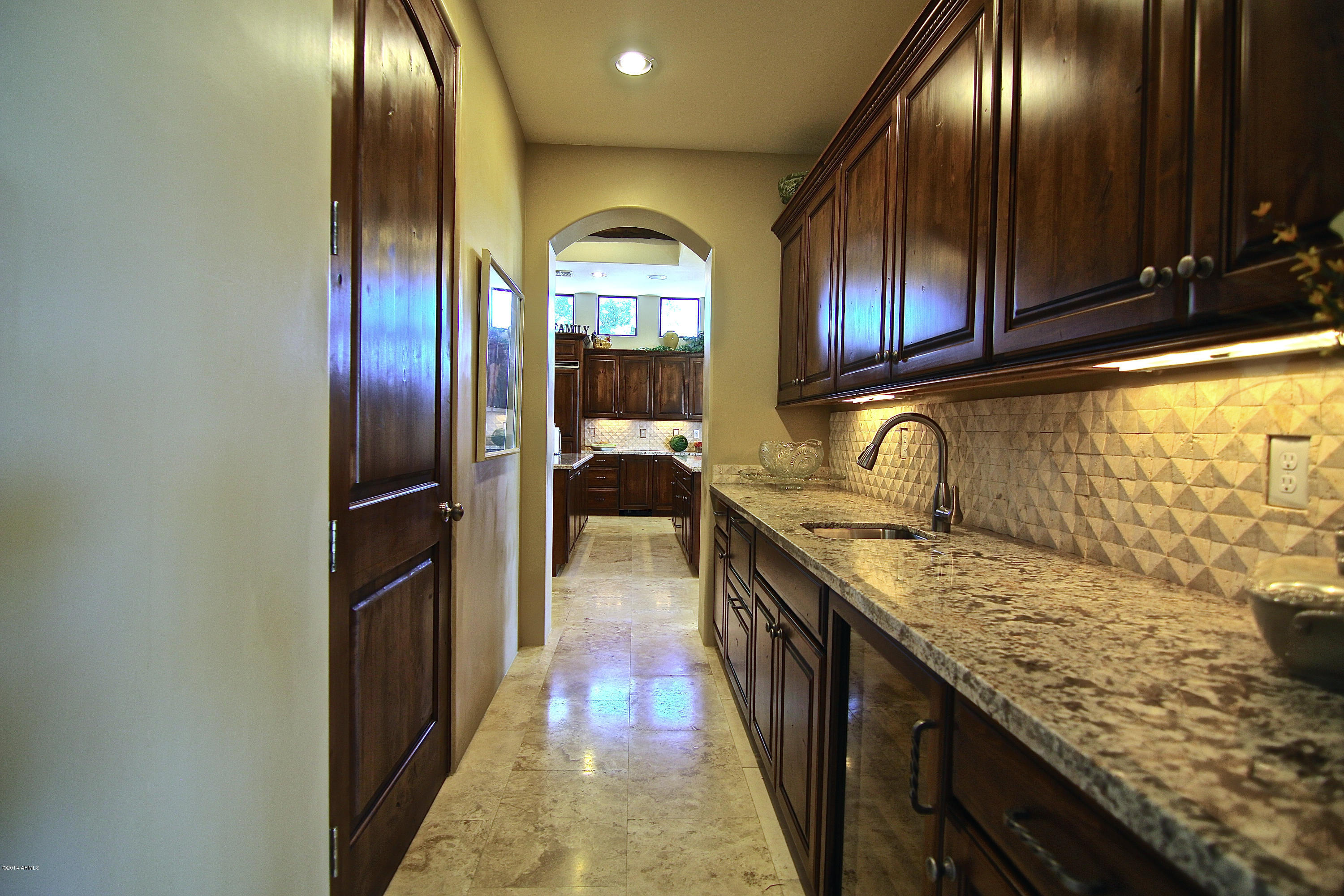 1950 East Appleby Road Gilbert, AZ 85298 - Photo 16 of 80 Butlers pantry