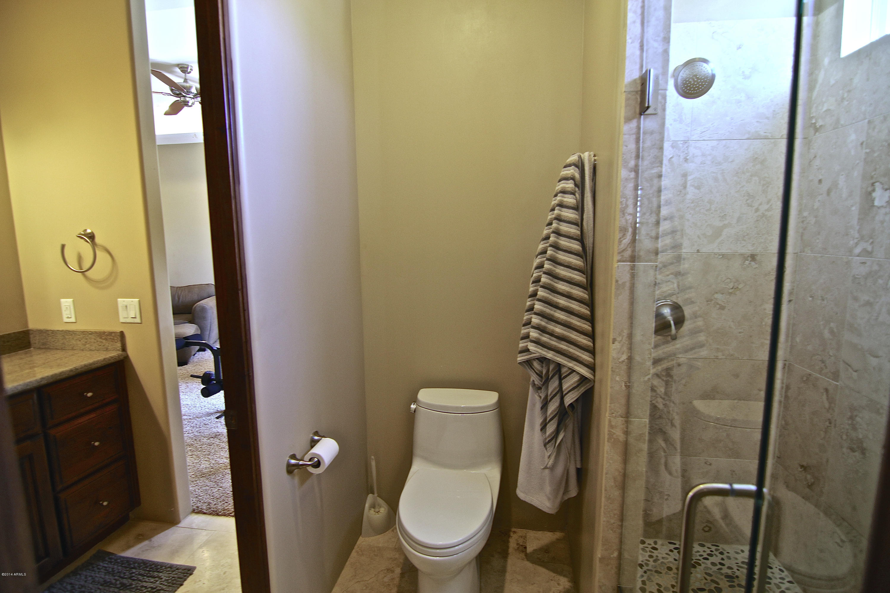 1950 East Appleby Road Gilbert, AZ 85298 - Photo 56 of 80 Jack & Jill bath btw bedroom 3 & 4