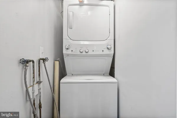 a view of utility room