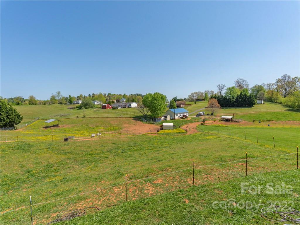 93 Gibbs Road Leicester, NC 28748 - Photo 14 of 19 Gallery Image 14