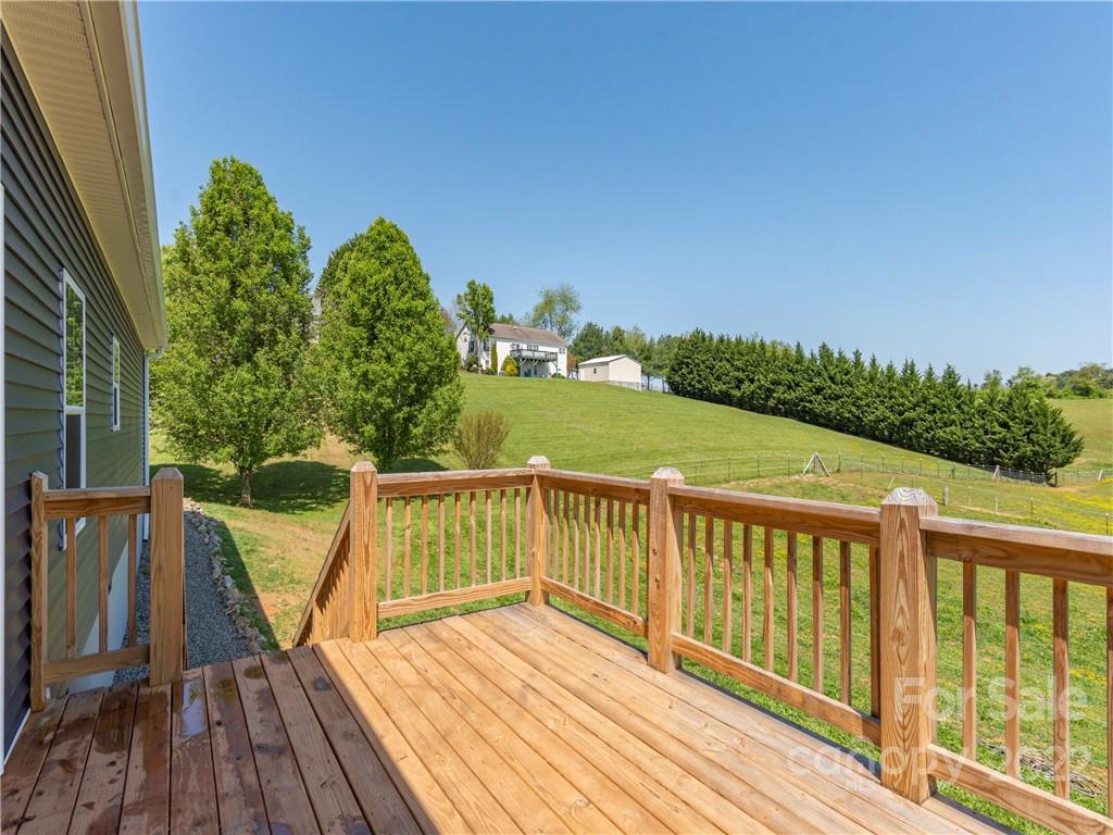 93 Gibbs Road Leicester, NC 28748 - Photo 15 of 19 Gallery Image 15