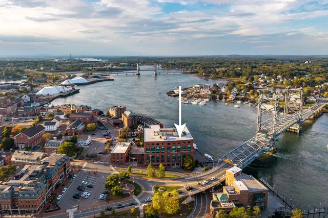 $3,429,000 | 1 Harbour Place, Unit 4I, Portsmouth, NH 03801