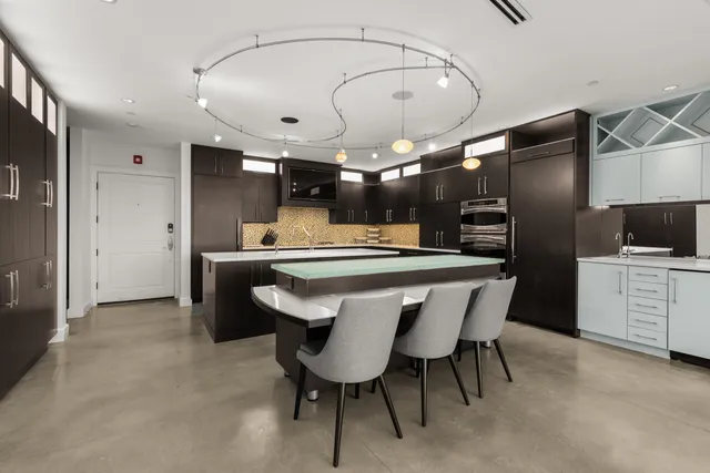 $3,429,000 | 1 Harbour Place, Unit 4I, Portsmouth, NH 03801