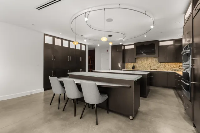 $3,429,000 | 1 Harbour Place, Unit 4I, Portsmouth, NH 03801