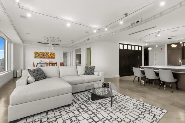 $3,429,000 | 1 Harbour Place, Unit 4I, Portsmouth, NH 03801