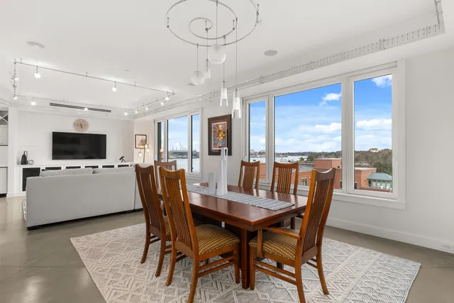 $3,429,000 | 1 Harbour Place, Unit 4I, Portsmouth, NH 03801