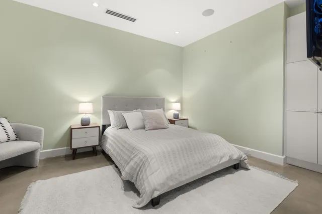 $3,429,000 | 1 Harbour Place, Unit 4I, Portsmouth, NH 03801