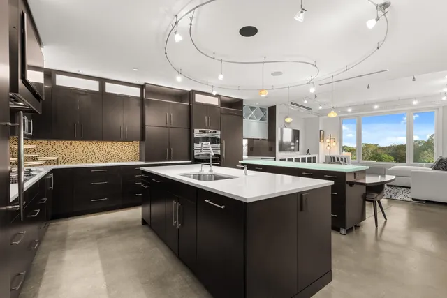 $3,429,000 | 1 Harbour Place, Unit 4I, Portsmouth, NH 03801