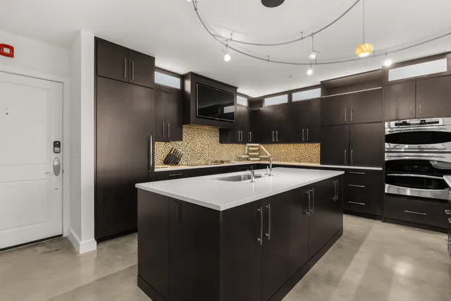 $3,429,000 | 1 Harbour Place, Unit 4I, Portsmouth, NH 03801