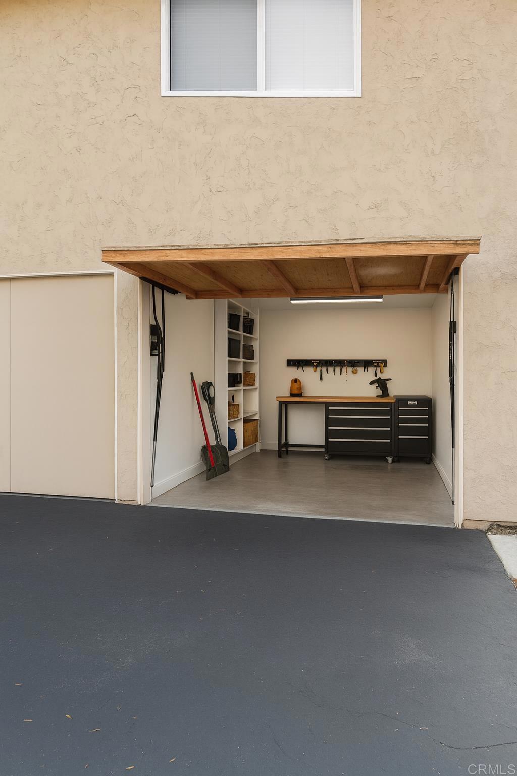 965 Jamacha Road El Cajon, CA 92019 - Photo 26 of 28 a view of a garage