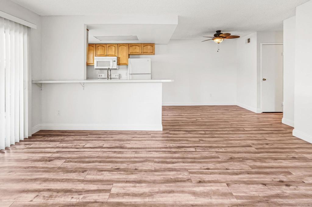 965 Jamacha Road El Cajon, CA 92019 - Photo 10 of 28 a view of a room