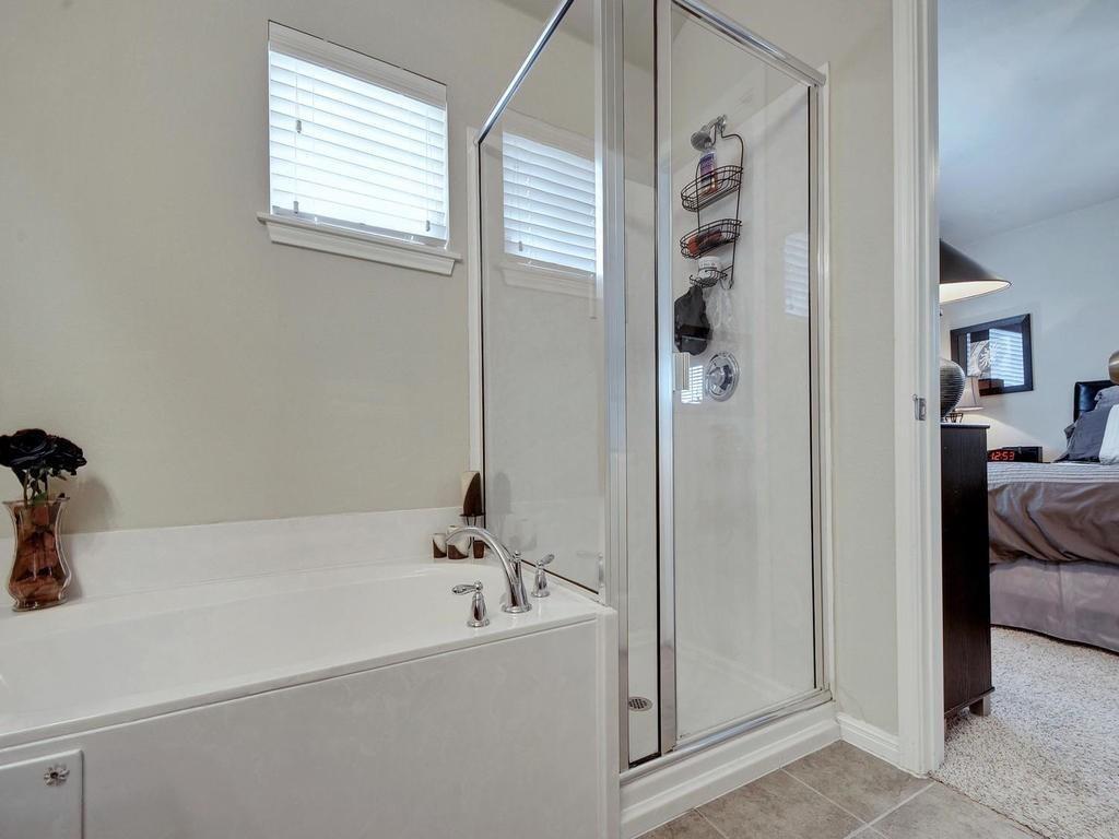 1310 West Parmer Lane, Unit 18B Austin, TX 78727 - Photo 11 of 17