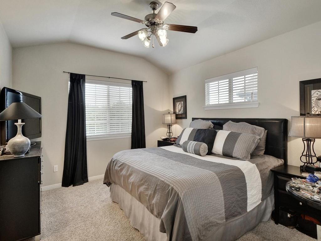 1310 West Parmer Lane, Unit 18B Austin, TX 78727 - Photo 8 of 17