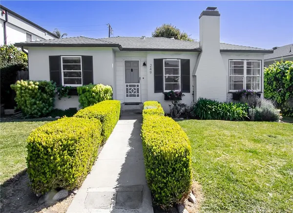 $7,542 | 249 Wave Street, Laguna Beach, CA 92651