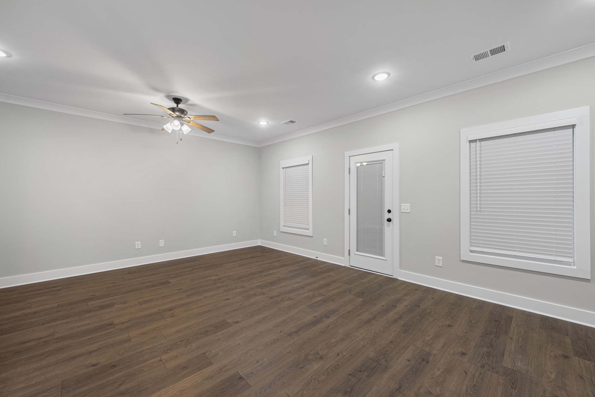 2624 South Main Street, Unit 7 Springfield, TN 37172 - Photo 13 of 37 a view of an empty room with wooden floor