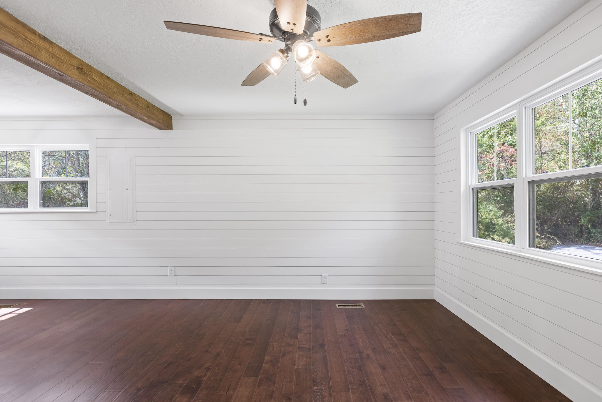 2532 Poe Road Soddy Daisy, TN 37379 - Photo 4 of 34 Poe-19