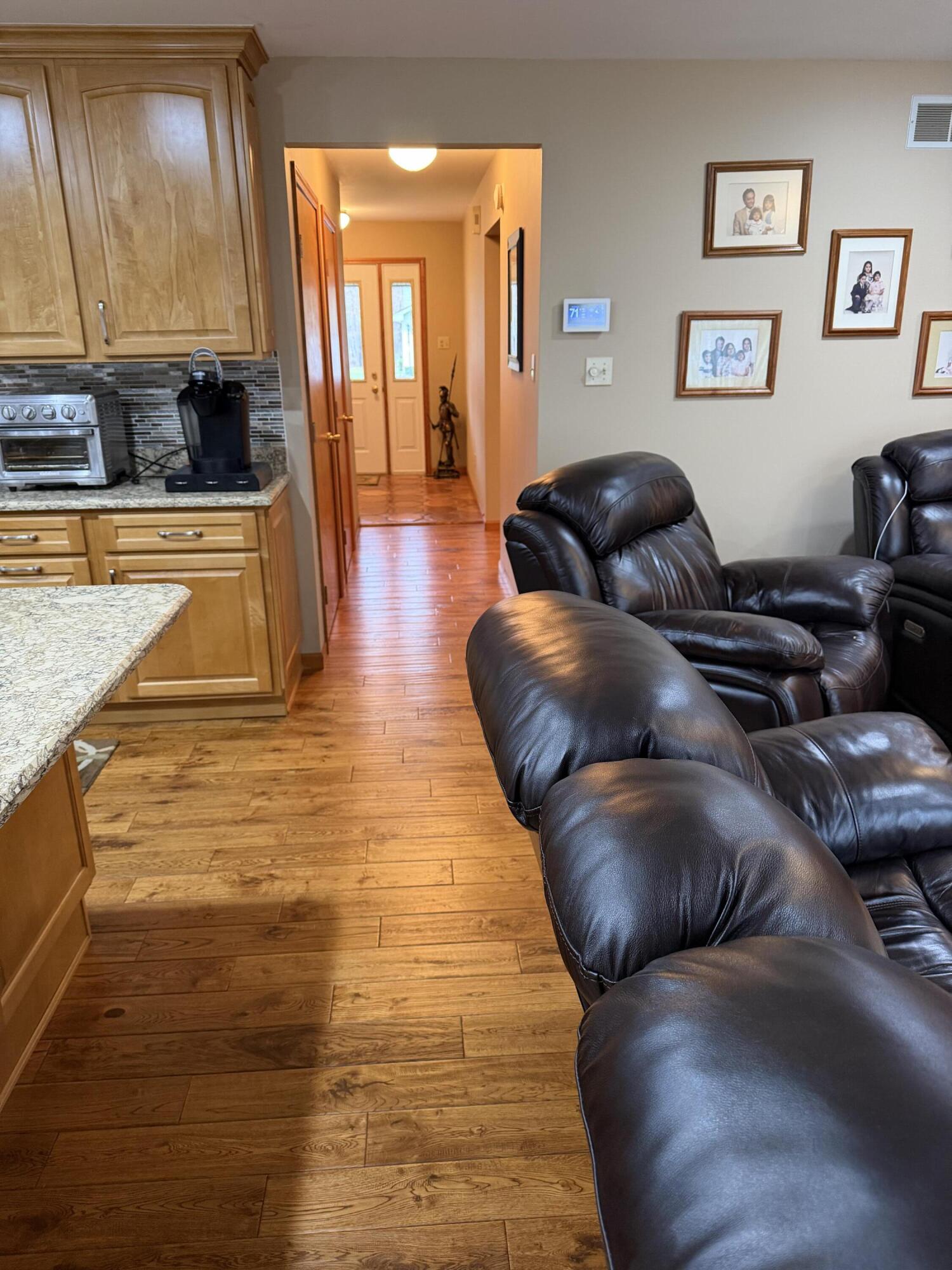 124 Beverly Drive Chesterton, IN 46304 - Photo 6 of 21 1500x2000