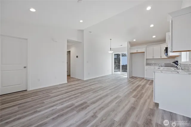 $297,210 | 0 Lot 24 Poplar Street, Royal City, WA 99357