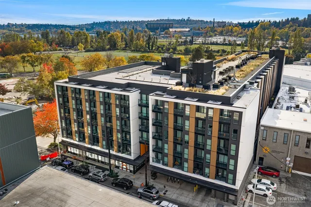 $515,000 | 4609 Union Bay Place Northeast, Unit 551, Seattle, WA 98105