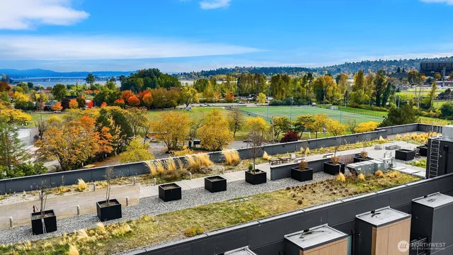 $515,000 | 4609 Union Bay Place Northeast, Unit 551, Seattle, WA 98105