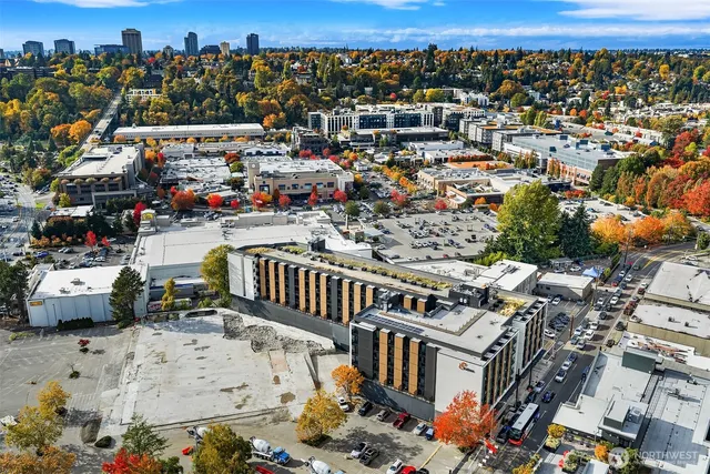 $515,000 | 4609 Union Bay Place Northeast, Unit 551, Seattle, WA 98105