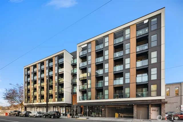$515,000 | 4609 Union Bay Place Northeast, Unit 551, Seattle, WA 98105