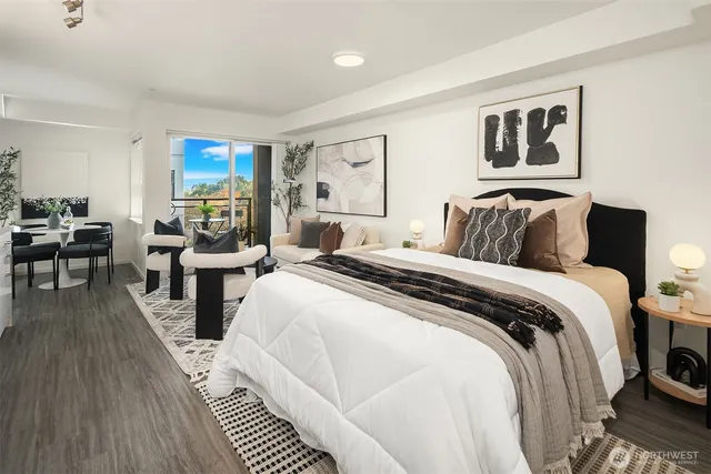 $515,000 | 4609 Union Bay Place Northeast, Unit 551, Seattle, WA 98105