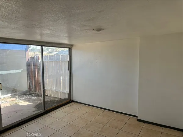 $214,000 | 709 Caliente Drive, Barstow, CA 92311