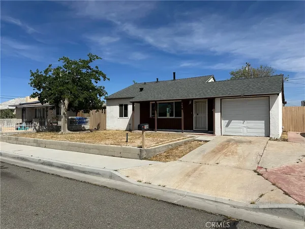 $214,000 | 709 Caliente Drive, Barstow, CA 92311
