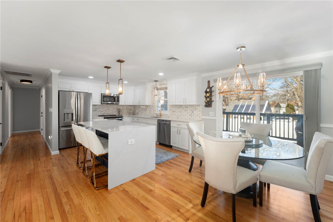 53 Rip Van Winkle Circle Warwick, RI 02886 - Photo 11 of 47