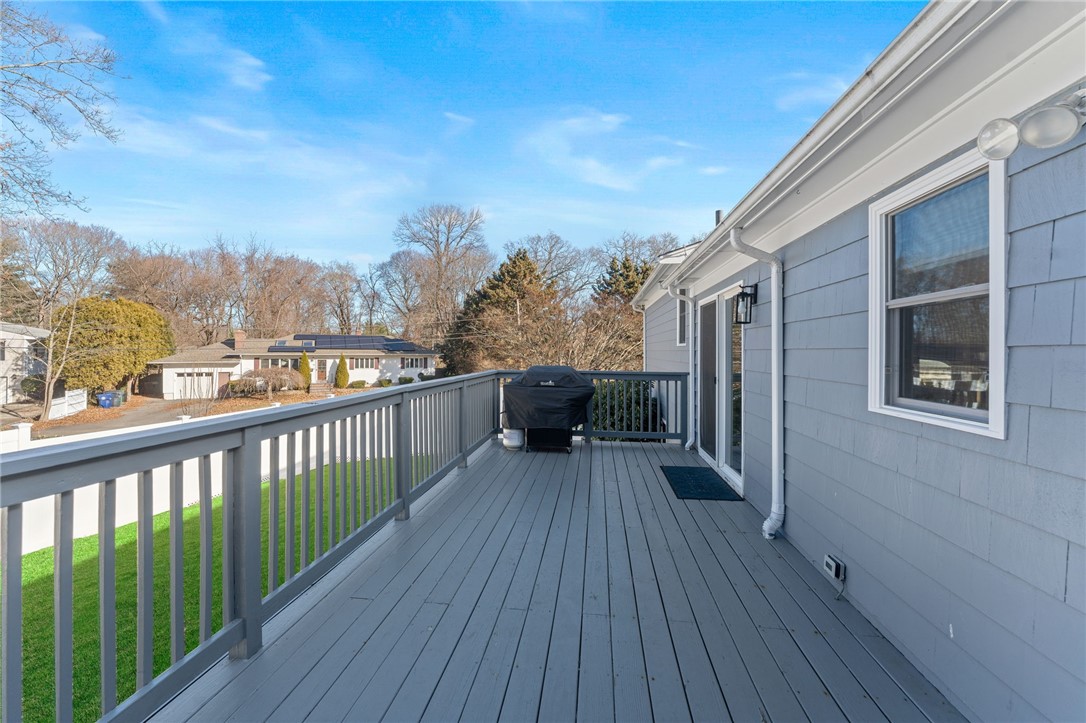 53 Rip Van Winkle Circle Warwick, RI 02886 - Photo 14 of 47