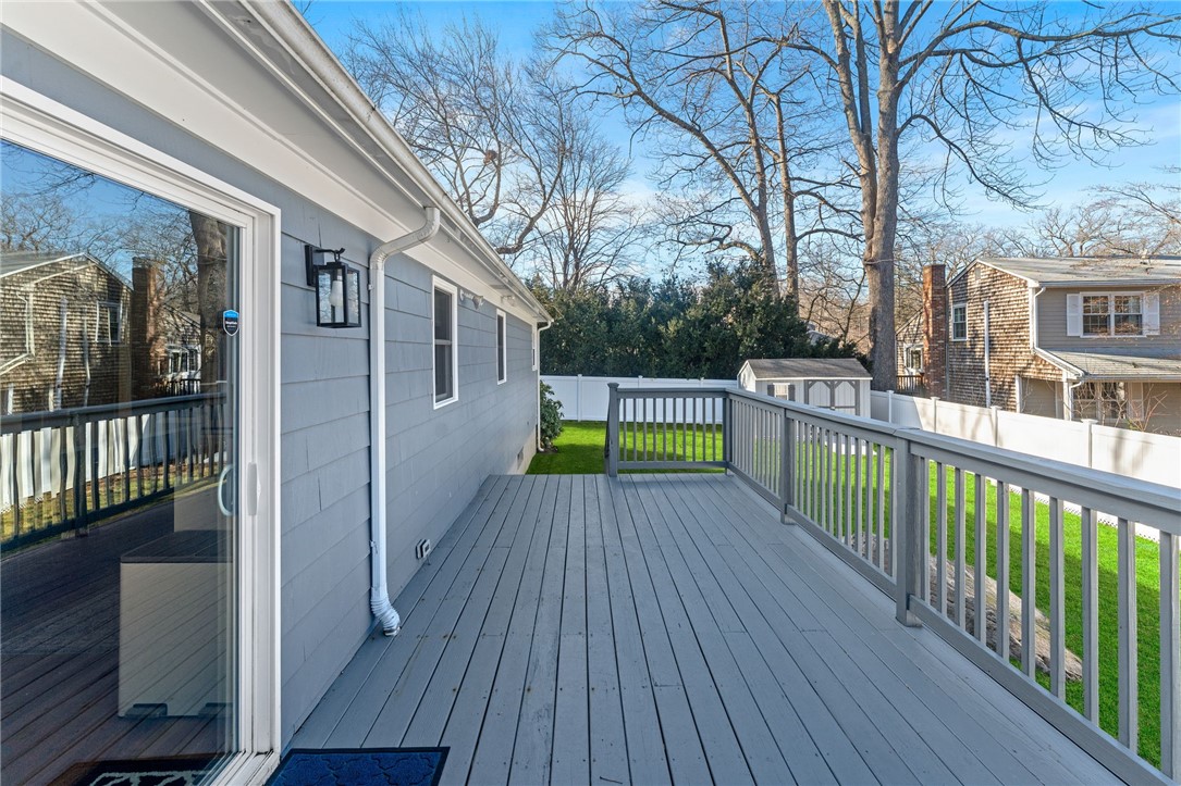 53 Rip Van Winkle Circle Warwick, RI 02886 - Photo 15 of 47