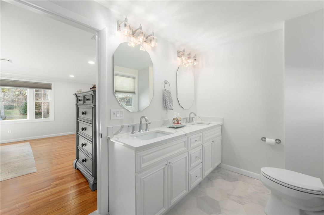 53 Rip Van Winkle Circle Warwick, RI 02886 - Photo 21 of 47