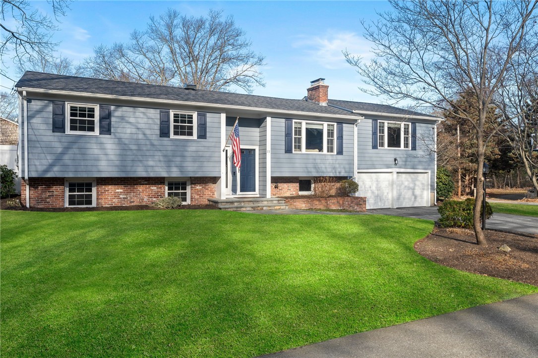 53 Rip Van Winkle Circle Warwick, RI 02886 - Photo 3 of 47