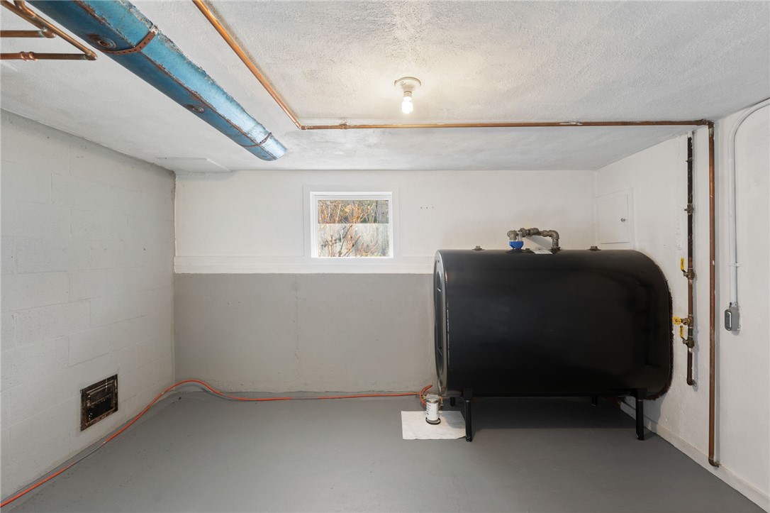 53 Rip Van Winkle Circle Warwick, RI 02886 - Photo 37 of 47