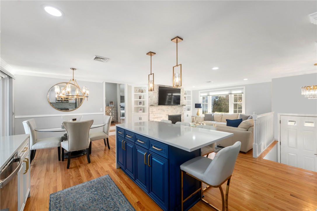 53 Rip Van Winkle Circle Warwick, RI 02886 - Photo 9 of 47