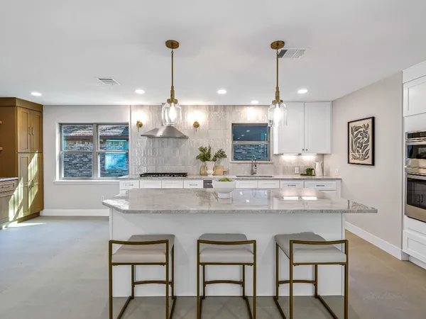 $649,000 | 2115 Lexford Lane, Houston, TX 77080