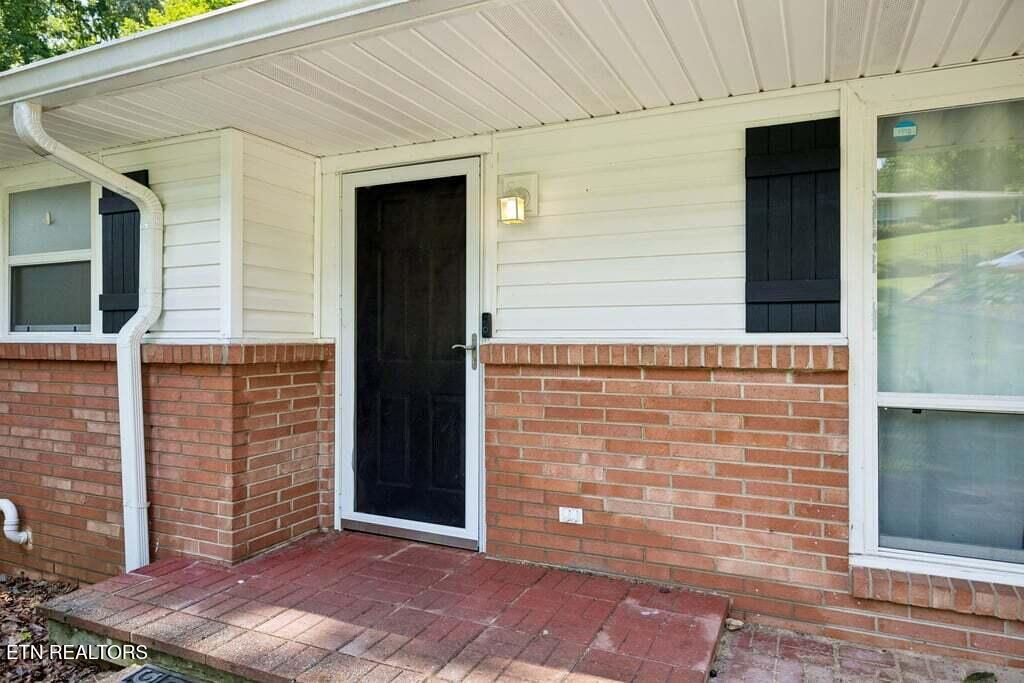 103 Morgan Road Oak Ridge, TN 37830 - Photo 8 of 54 4-103 Morgan Rd - 004