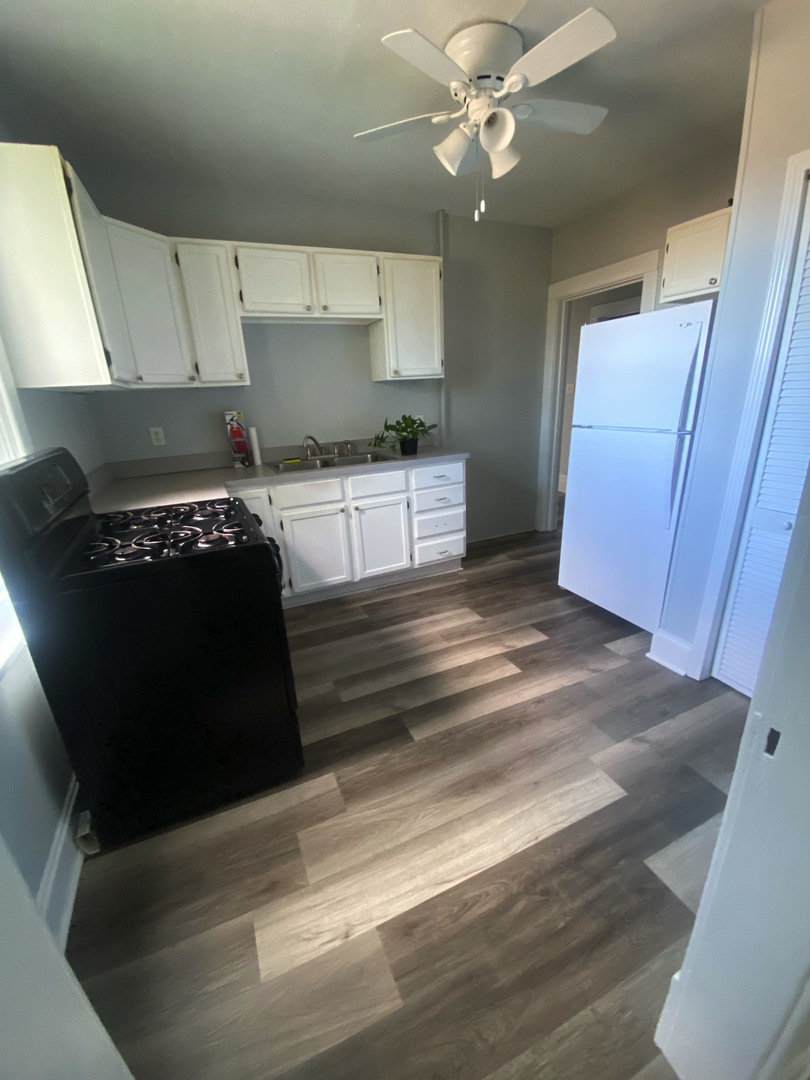416a West Virginia Street, Unit B Crystal Lake, IL 60014 - Photo 2 of 7
