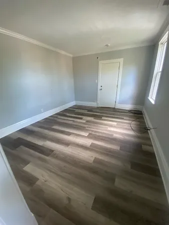 $1,400 | 416a West Virginia Street, Unit B, Crystal Lake, IL 60014