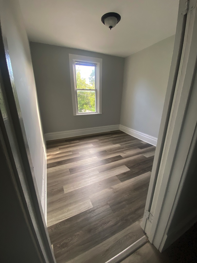 416a West Virginia Street, Unit B Crystal Lake, IL 60014 - Photo 4 of 7