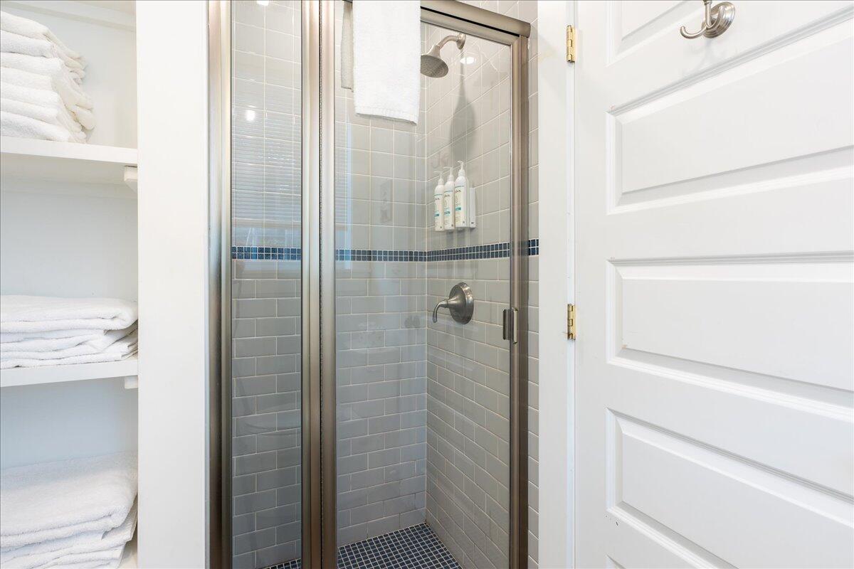 40 Atlantic Avenue Boothbay Harbor, ME 04538 - Photo 14 of 49 First floor shower