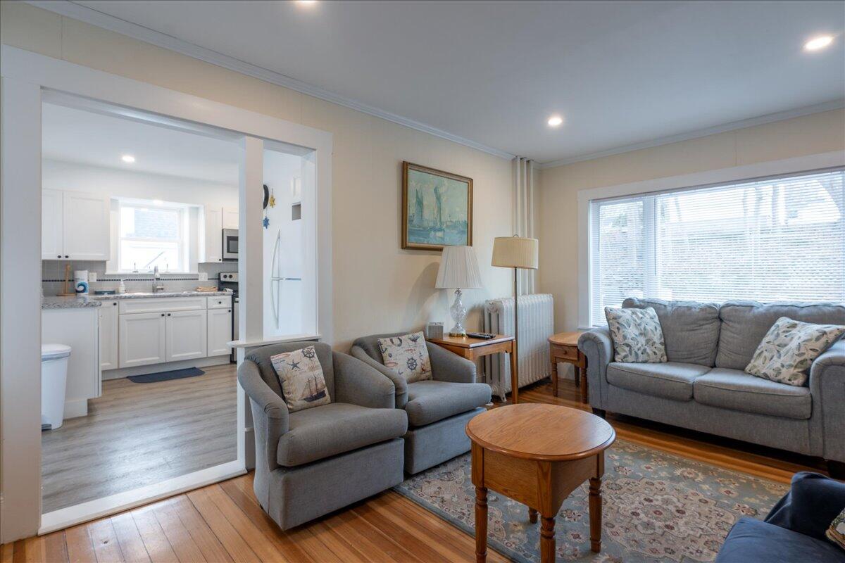 40 Atlantic Avenue Boothbay Harbor, ME 04538 - Photo 15 of 49 First floor living room 4
