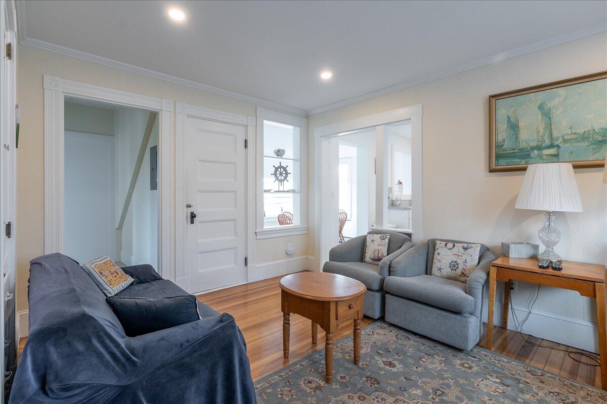 40 Atlantic Avenue Boothbay Harbor, ME 04538 - Photo 18 of 49 First floor living rm 5