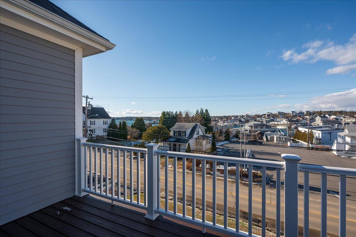 40 Atlantic Avenue Boothbay Harbor, ME 04538 - Photo 24 of 49 Second apartemnt water vew balcony