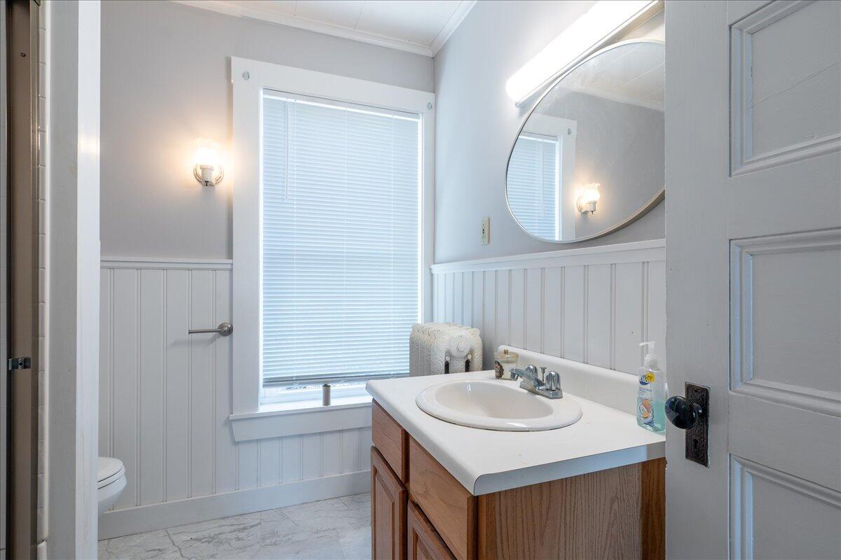 40 Atlantic Avenue Boothbay Harbor, ME 04538 - Photo 34 of 49 Second apartment bathroom 3