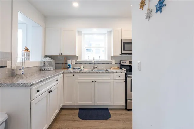 $850,000 | 40 Atlantic Avenue, Boothbay Harbor, ME 04538